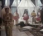 Marco Polo X scène 3 - Rocco et Tabatha Cash dans un gangbang inversé