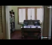 Si tu me baises, tu auras ton diplôme