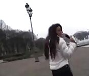 Nina Roberts, journaliste salace