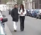 Nina Roberts, journaliste salace