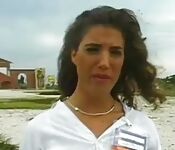 Karen Lancaume en gangbang