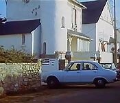 Autostoppeuse se laisse séduire