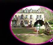 La soubrette prend un gangbang