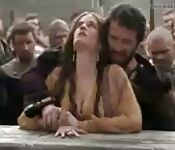 La Française Eva Green Camelot s01e02